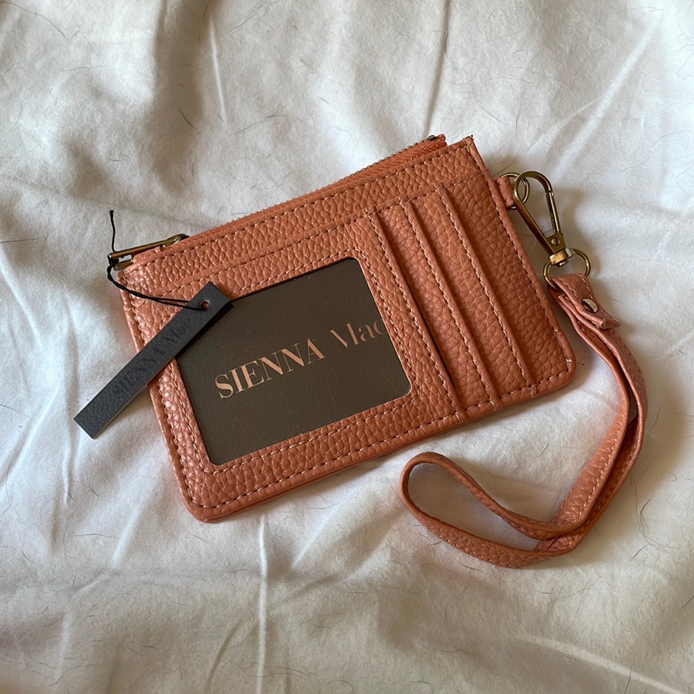 Wristlet